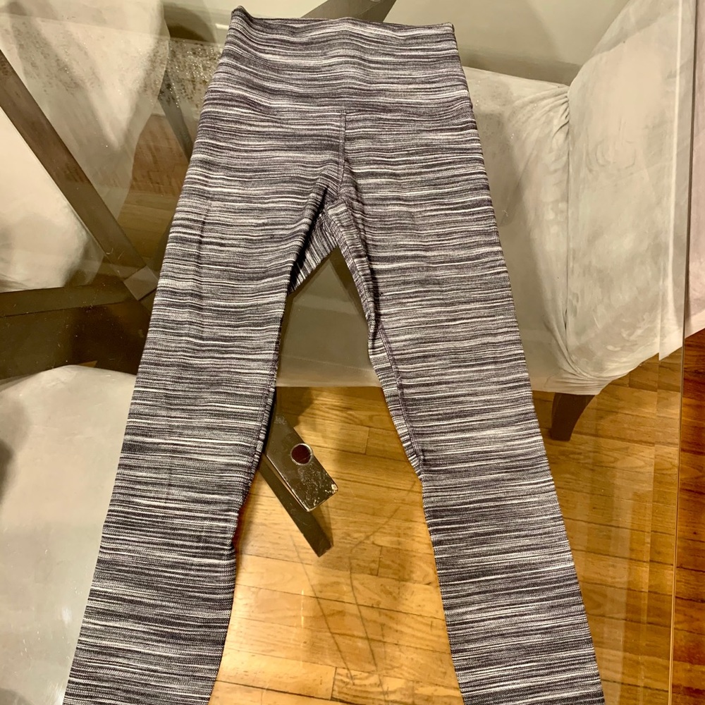 Lululemon align pant size 2 gray/black